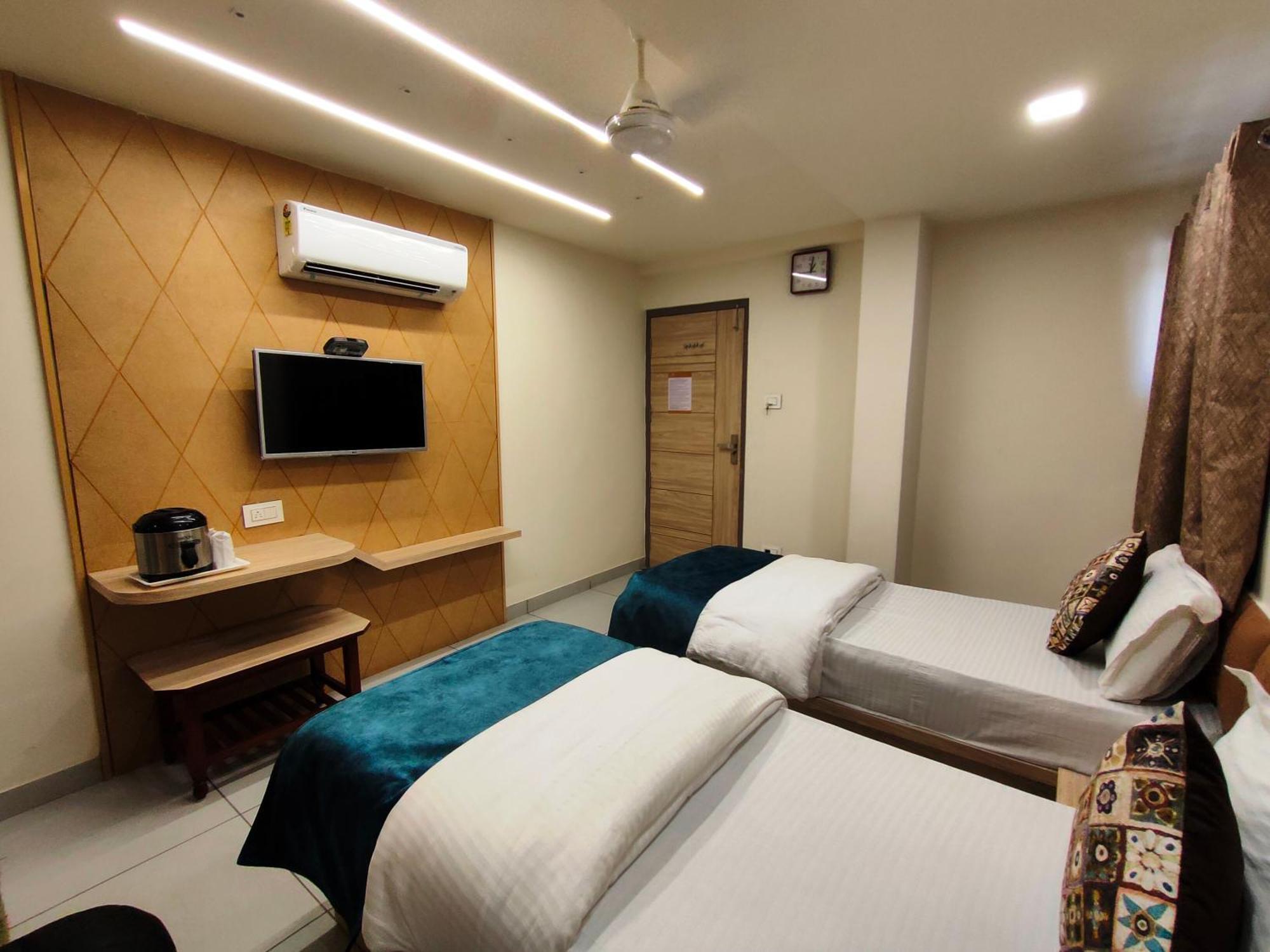 Hotel Kinara Ahmadabad Zewnętrze zdjęcie